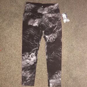 Tuff Athletics Marble Printed Leggings